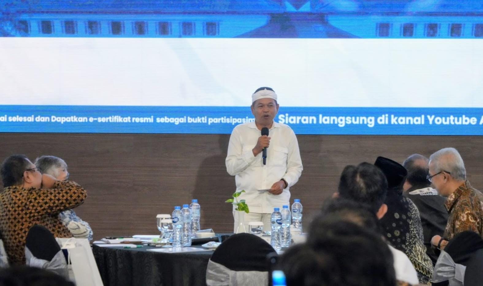 Gubernur Jabar Dedi Mulyadi dorong tunggakan BUMN ke BJB supaya diselesaikan. (Ist)