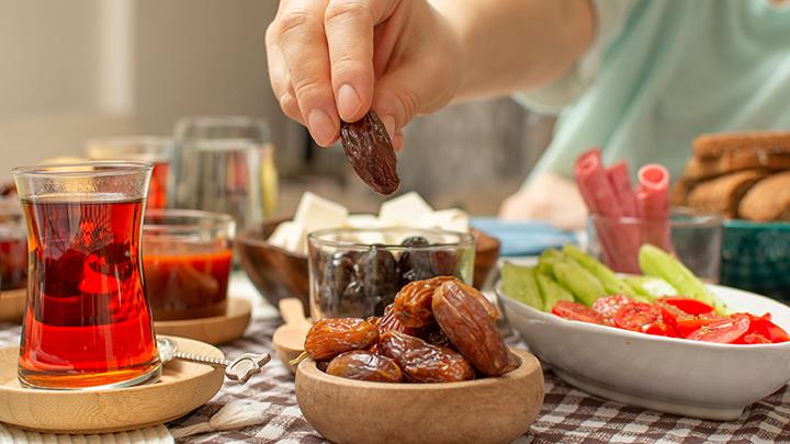 Ilustrasi Puasa sehat selama bulan Ramadan kerap dipahami sebagai tantangan menahan lapar dan haus dalam jangka waktu tertentu.