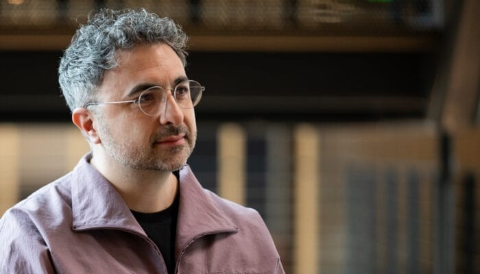 Prediksi CEO Microsoft AI: Pekerjaan Kantoran Terancam Terotomatisasi 18 Bulan