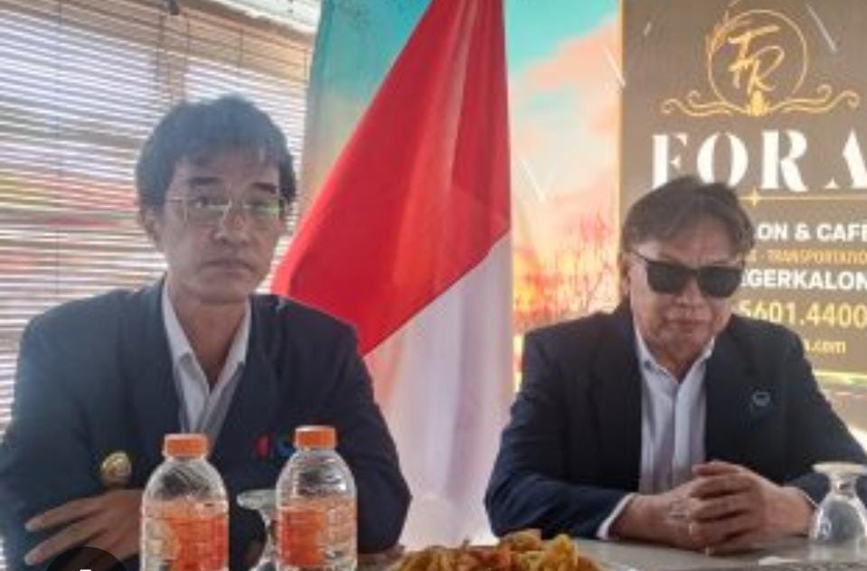 Ketum MIO Indonesia AYS Prayogie (kanan) didampingi Ketua MIO Jabar Azhari, dalam semangat transpormasi digital media online di Jawa Barat. (XJabar)