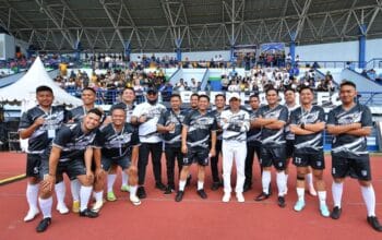 Gubernur Dedi Mulyadi foto bersama sesaat pembukaan Liga Sabrangna 2026. (Ist)
