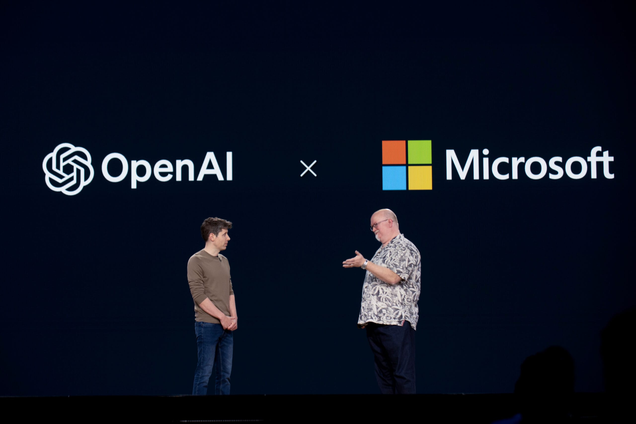 Microsoft ancang-ancang tuntut OpenAI menjadi sorotan setelah muncul laporan mengenai potensi konflik hukum antara dua raksasa teknologi tersebut.