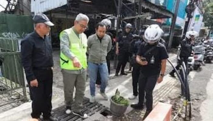 Pastikan Jalan Bandung Aman Saat Mudik Lebaran Farhan Tinjau Perapihan Bekas Galian IPT