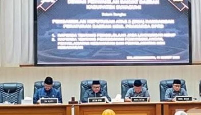DPRD Sukabumi Rapat Paripurna Agenda Pengambilan Keputusan Dua Raperda