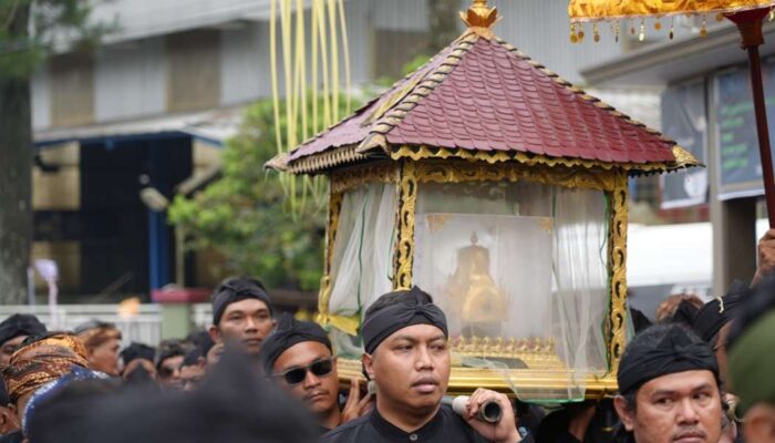Kirab Mahkota Binokasih di Sumedang, Sarat Filosofi Kehidupan Adiluhung