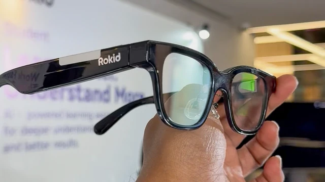 Rokid AI Glasses resmi hadir di Indonesia seharga Rp11.649.000 — kacamata pintar 49 gram dengan ChatGPT, Visual Intelligence, terjemahan real-time, dan layar microLED 1.500 nits.