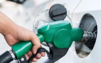 Pertamina masih menggunakan harga lama untuk BBM subsidi dan nonsubsidi.