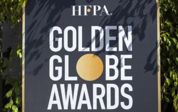 Syarat AI Golden Globe 2027: Kreativitas Manusia Wajib Jadi Kendali Utama 4 Komite Kelayakan Golden Globes tetapkan aturan AI untuk ajang 2027. Akting tak boleh digantikan mesin, podcast wajib masuk Top 30 Luminate. Ini jadwal lengkapnya.