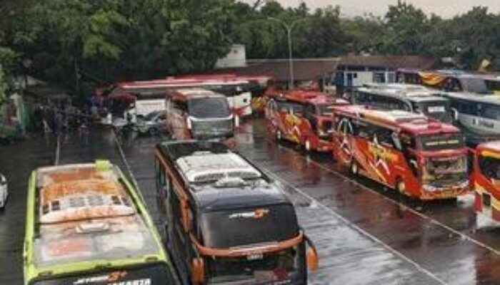 Terminal Cicaheum Resmi Ditutup, Seluruh Layanan Bus Dialihkan ke Leuwipanjang