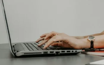 Andrew Bosworth Tolak Opt-Out: Semua Klik dan Ketikan Karyawan Meta Direkam AI 4 Meta wajibkan rekaman penuh aktivitas komputer karyawan untuk latih AI — ketikan, klik, hingga layar monitor.