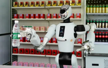 Galbot G-1: Robot Humanoid China yang Bisa Gantikan Kasir Minimarket 4 Galbot buka kios di Beijing yang dikelola robot humanoid G-1 tanpa operator manusia. Target 100 toko di China pada 2026. Ini ancaman nyata bagi kasir minimarket?