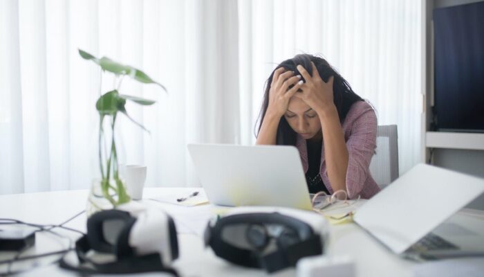 Boundary Setting WFH untuk Ibu Bekerja agar Terhindar dari Burnout