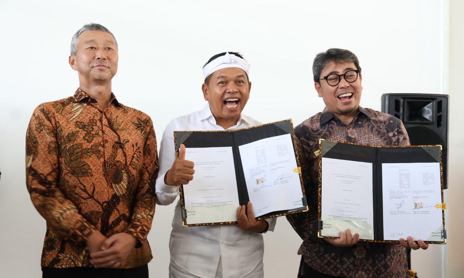 Gubernur Jabar Dedi Mulyadi usai penandatangan kerja sama pengelolaan TPPAS Regional Legoknangka. (ist)