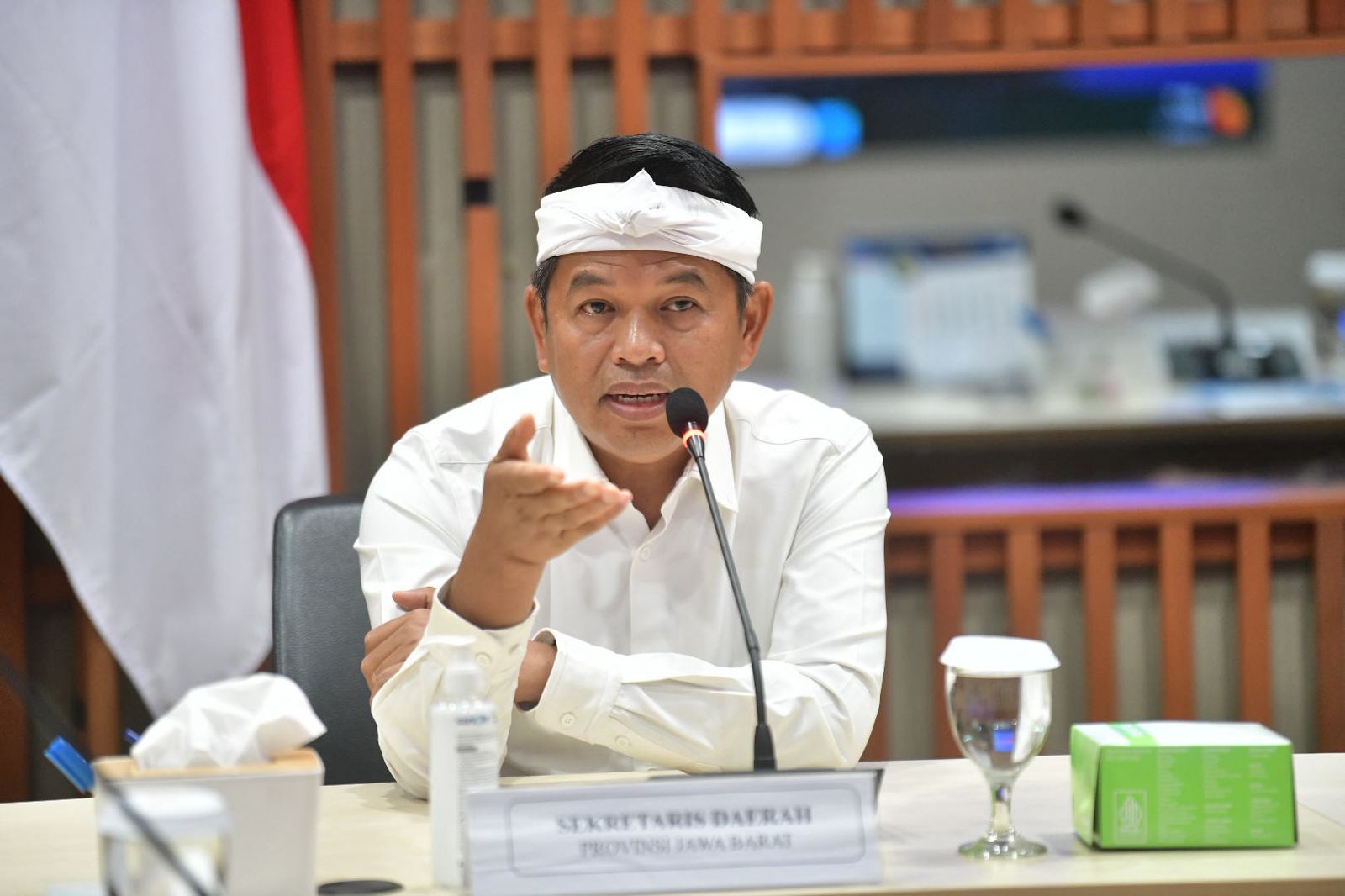 Gubernur Jawa Barat Dedi Mulyadi minta sekolah swasta membuka akses bagi siswa prasejahtera. (Ist)
