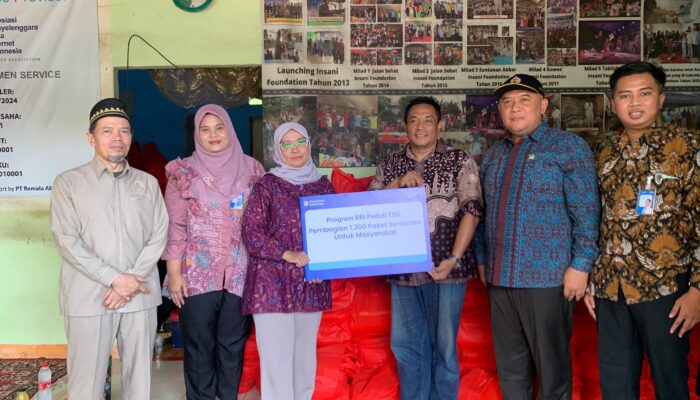 BRI Tambun Salurkan TJSL Berupa 1.300 Paket Sembako untuk Masyarakat Kabupaten Bekasi