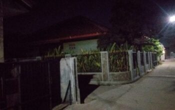 Sambungan Listrik Puluhan Rumah di Kepuh Alami Pemadaman Tiga Malam Berturut-turut Pascakebakaran BPN Karawang 4 Lingkungan terdampak pemadaman pascakebakaran BPN Karawang di Kepuh Nagasari