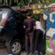 minibus seruduk tembok bandung zoo