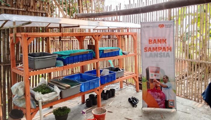 Rumah Zakat Dirikan Saung Edukasi Maggot di Cihampelas, Ubah Sampah Jadi Berkah